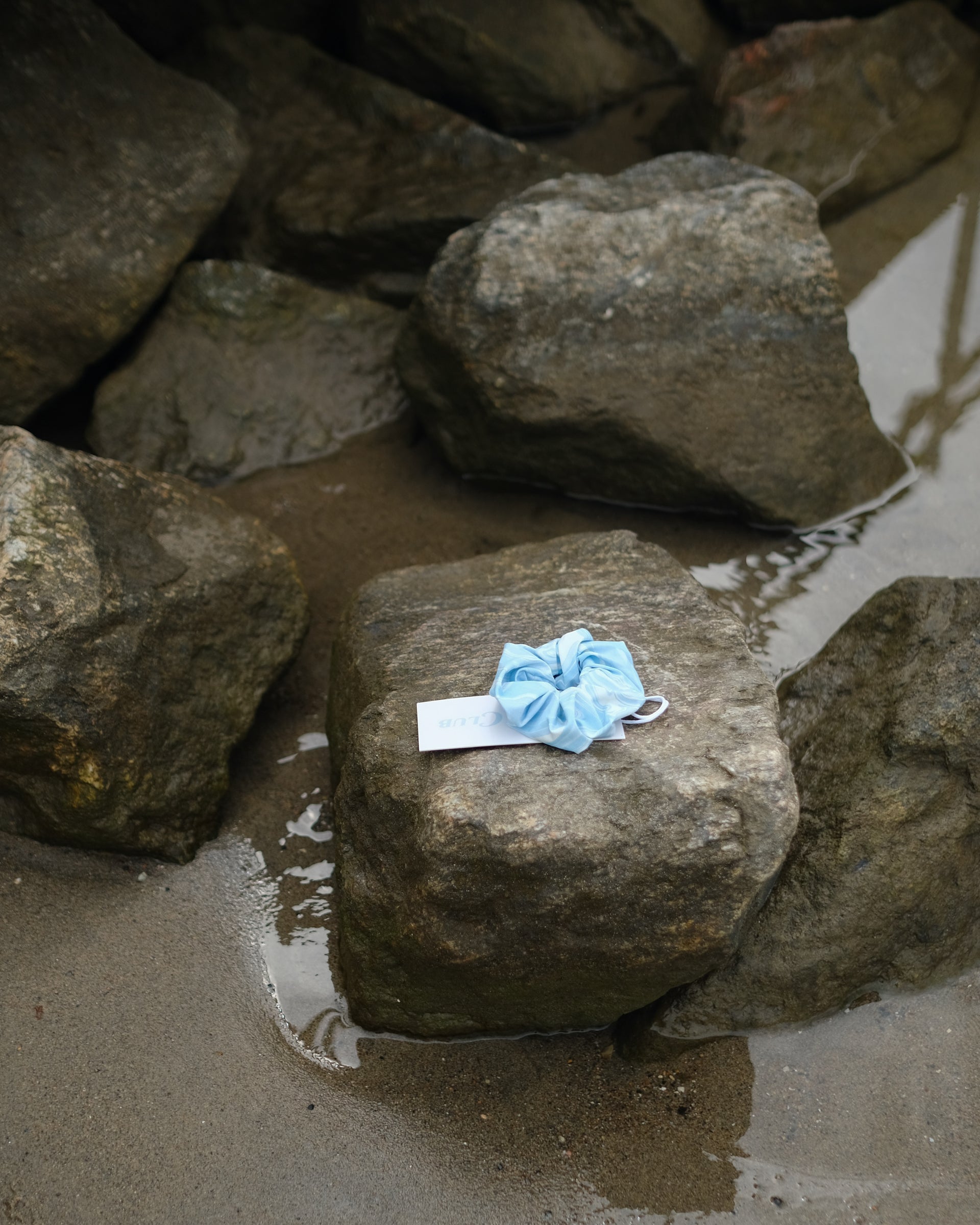 SWIM CLUB Scrunchie Head band Liquid marble print